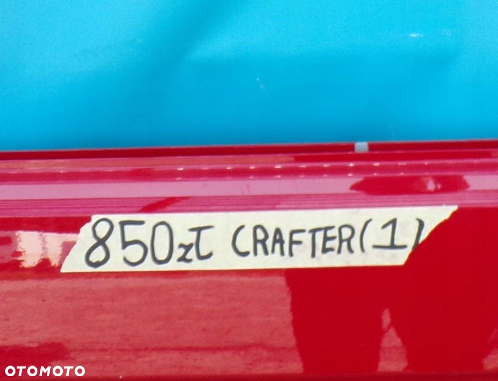 VW CRAFTER 2017- drzwi przednie LEWE CZERWONE - 2