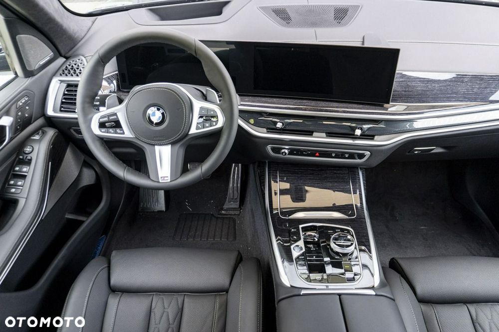BMW X7 - 18