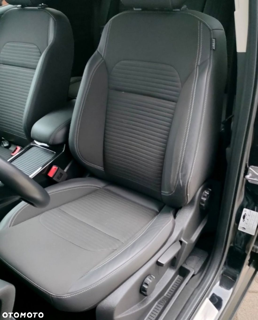 Ford Kuga - 7
