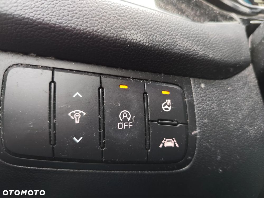 Kia Ceed 1.6 CRDi 128 ISG Dream Team Edition - 28