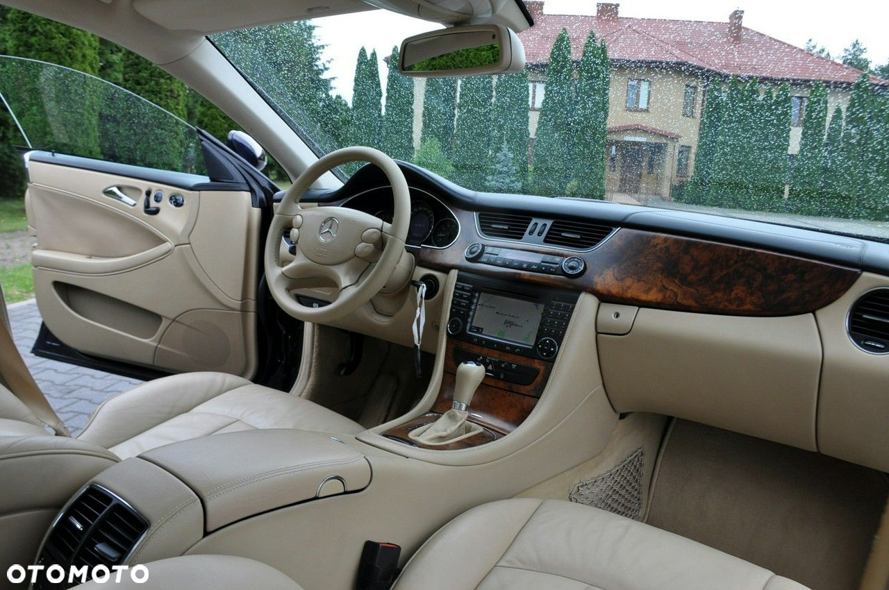 Mercedes-Benz CLS - 27