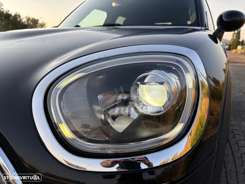 MINI Countryman Cooper SE ALL4 Auto - 38
