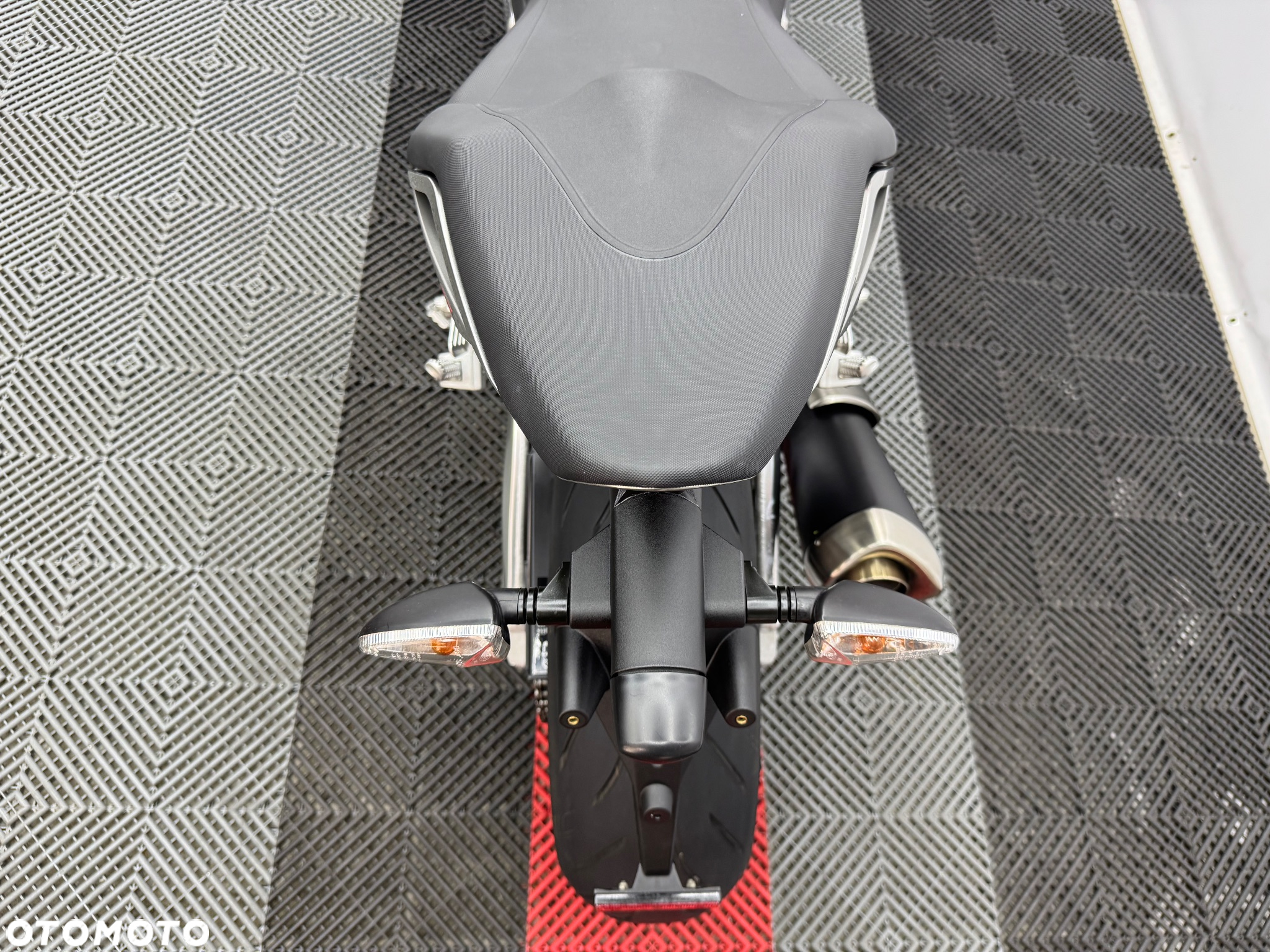 Aprilia Tuono - 25