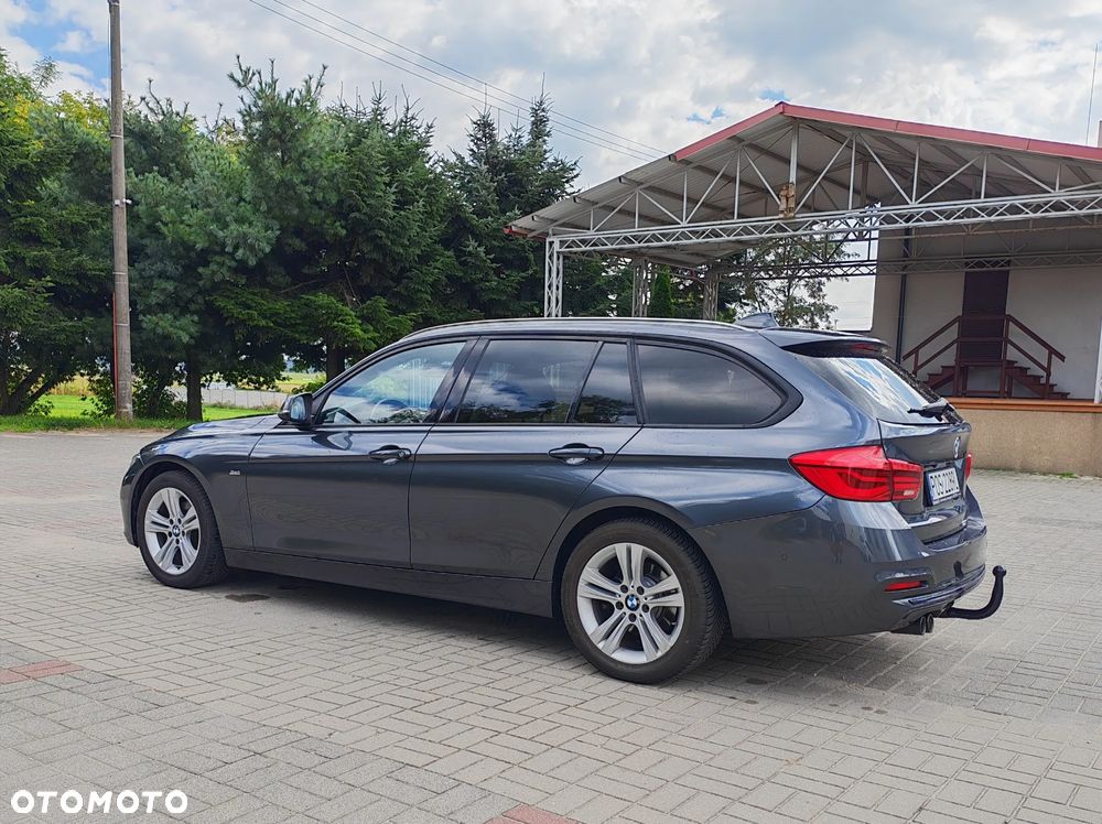 BMW Seria 3 320d Sport Line - 6