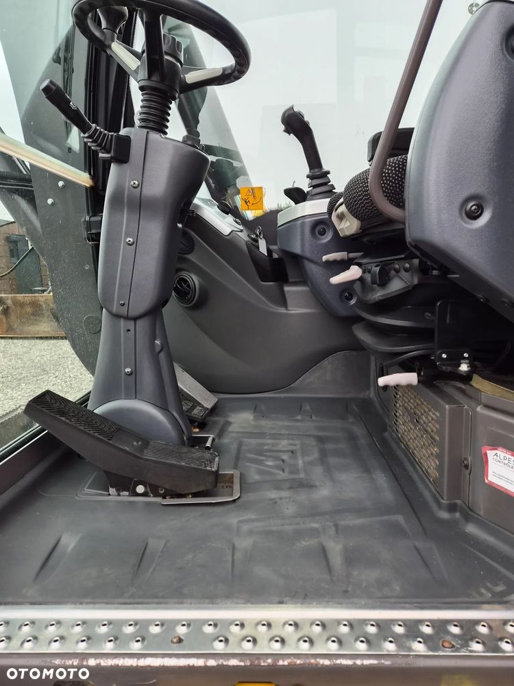 Mecalac 9MWR - 23