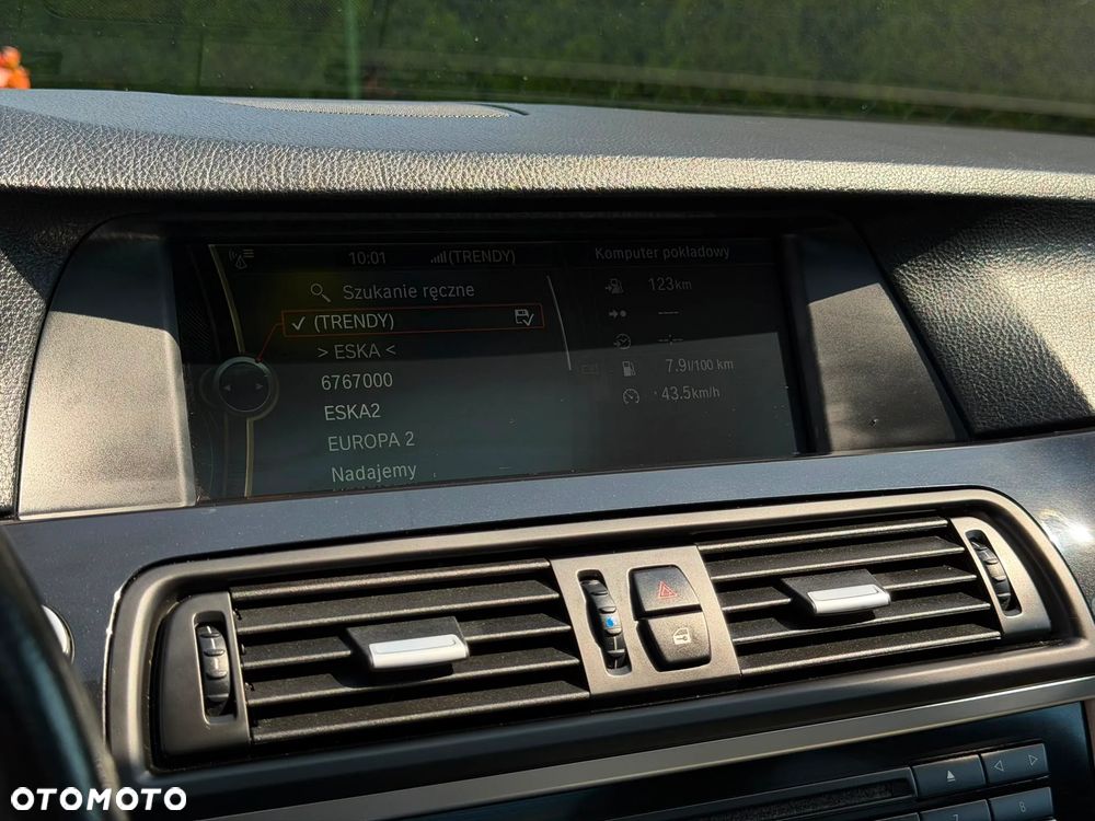 BMW Seria 5 530d xDrive - 24