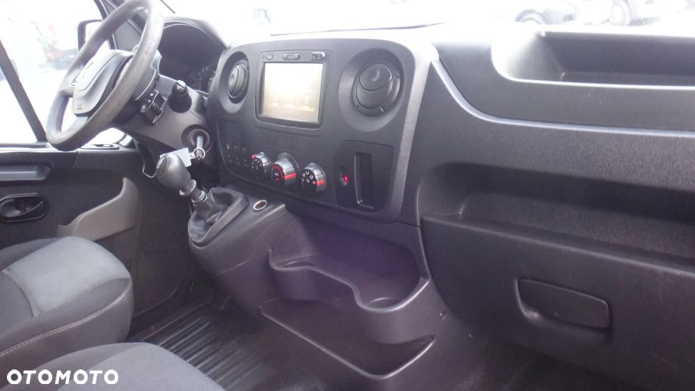 Renault Master - 11