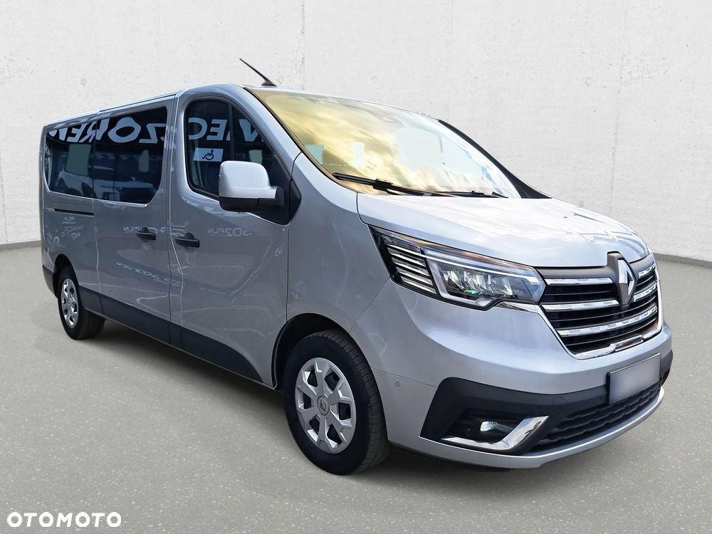 Renault Trafic 9 Miejsc - 1