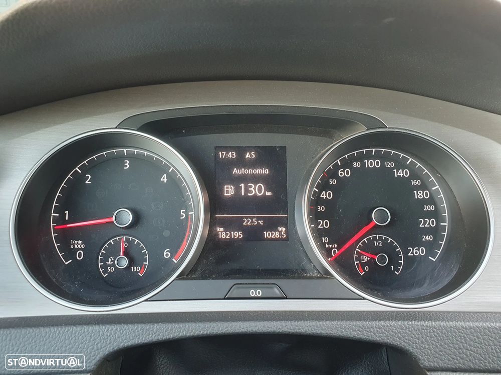 VW Golf 1.6 TDI Confortline - 7