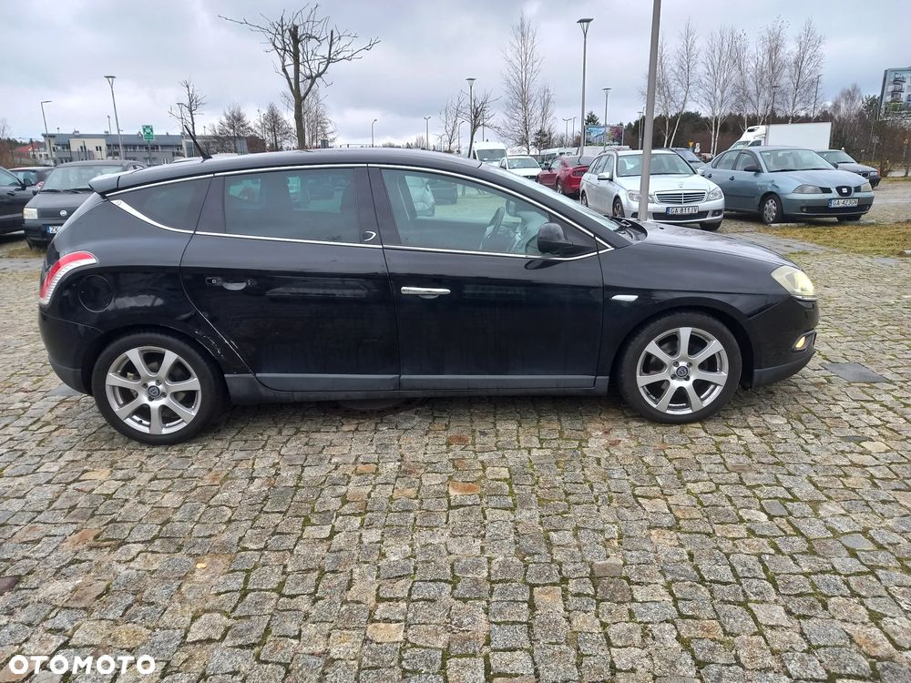 Lancia Delta 1.4 T-Jet 16v Platino - 4