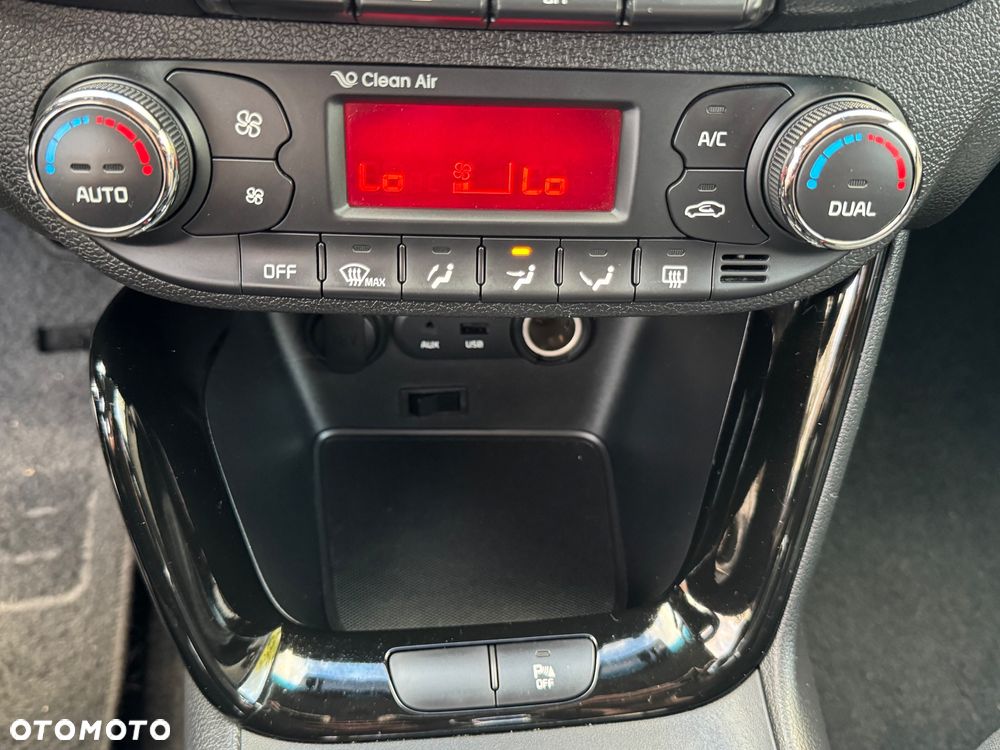 Kia Ceed 1.6 GDI Platinum Edition - 35