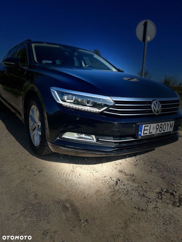 Volkswagen Passat - 13