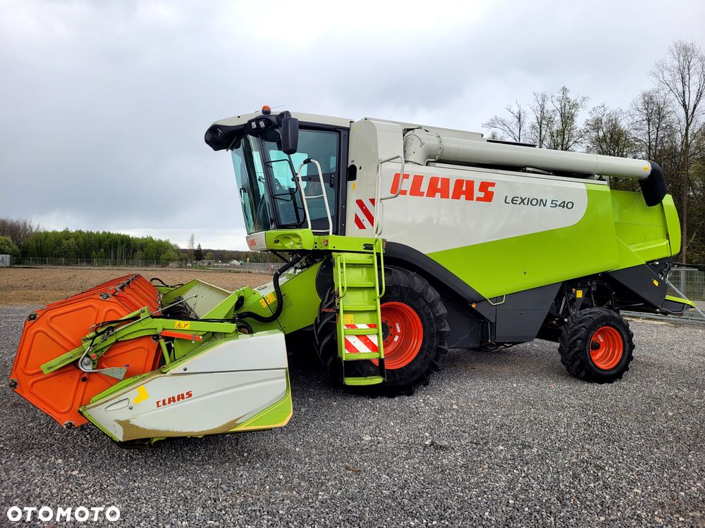 Claas LEXION 540 heder Vario V660 - 16