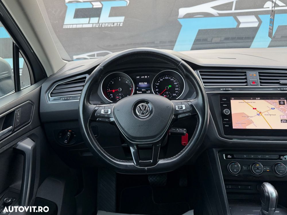 Volkswagen Tiguan 2.0 TDI SCR DSG Comfortline - 9