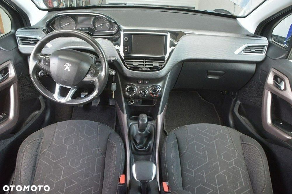 Peugeot 2008 1.2 Pure Tech Access - 12