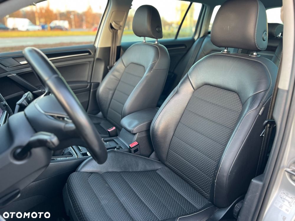 Volkswagen Golf Variant 2.0 TDI (BlueMotion Technology) Highline - 12