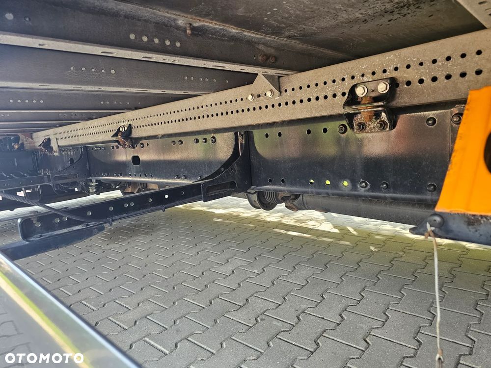 MAN TGL 12.250 z 2019r 418 tys km kontener winda - 10