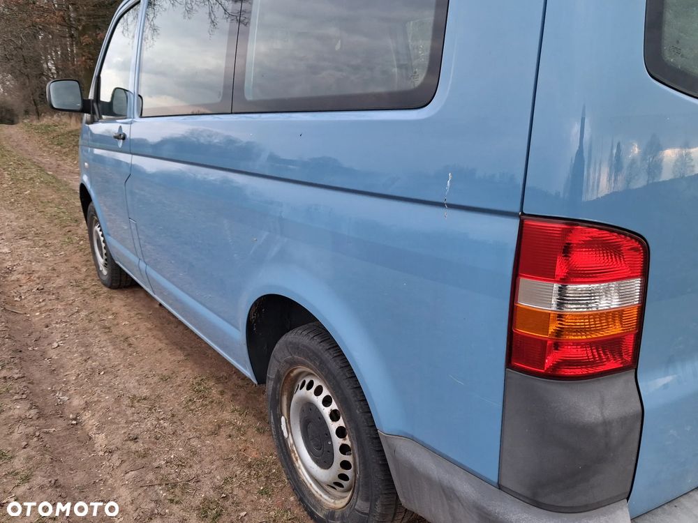 Volkswagen TRANSPORTER T5 - 18