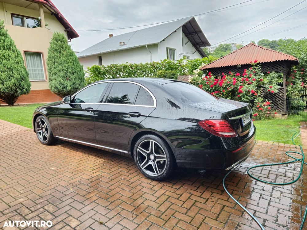 Mercedes-Benz E 220 d 9G-TRONIC - 32