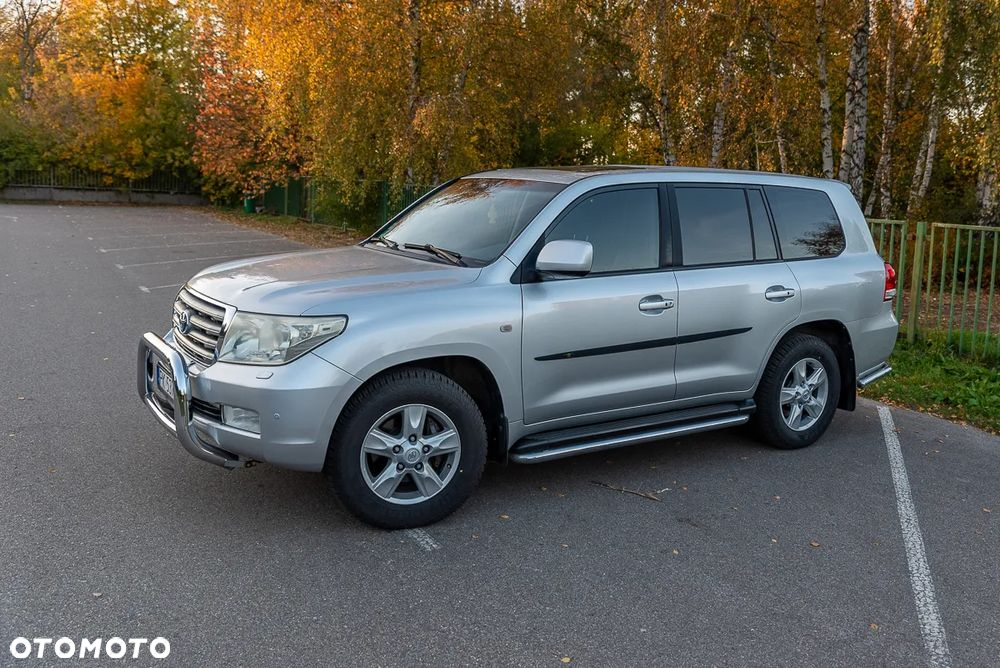 Toyota Land Cruiser - 3