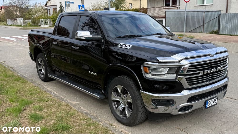 RAM 1500 Crew Cab Shortbed Laramie - 2