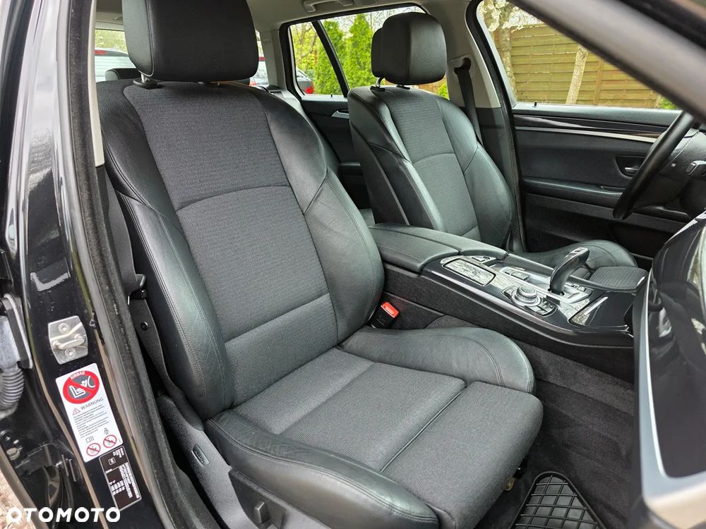 BMW Seria 5 520d - 25