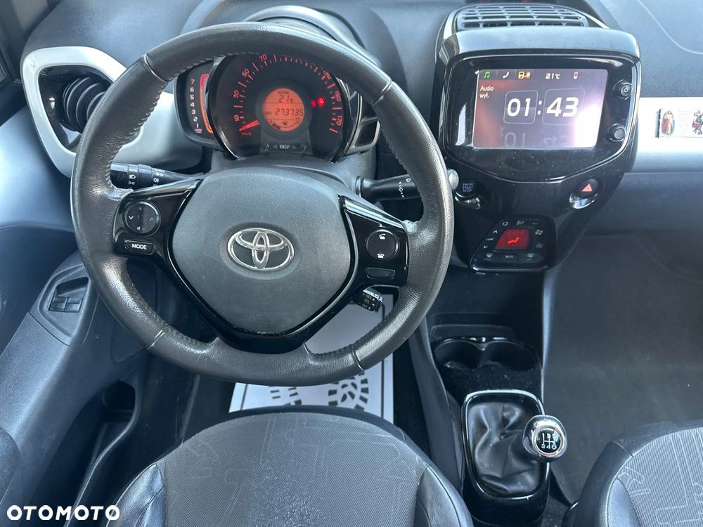 Toyota Aygo x-wave - 19