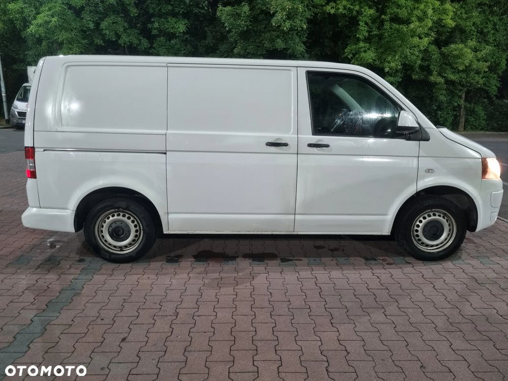 Volkswagen Transporter T5 - 5