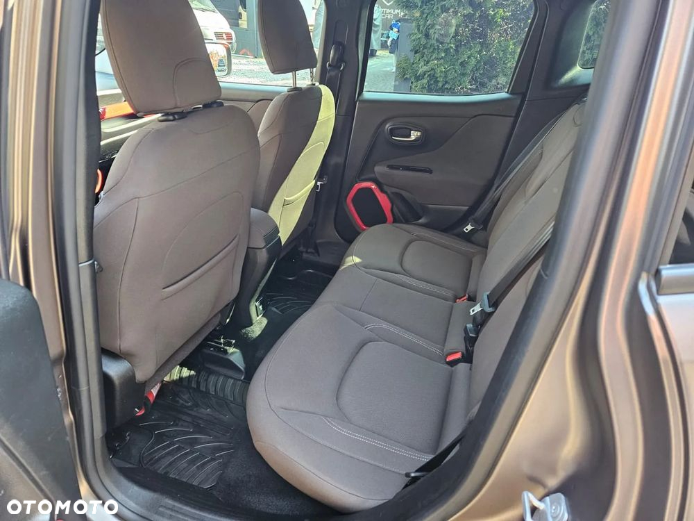 Jeep Renegade 2.0 MultiJet Limited 4WD S&S - 8