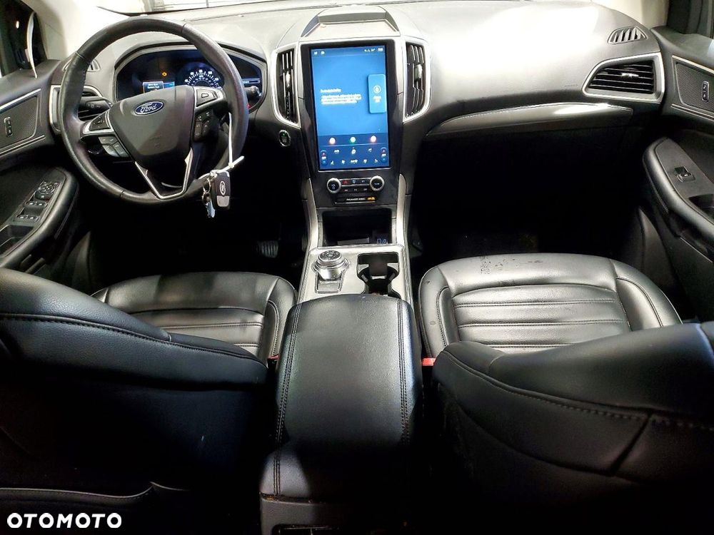 Ford Edge - 18