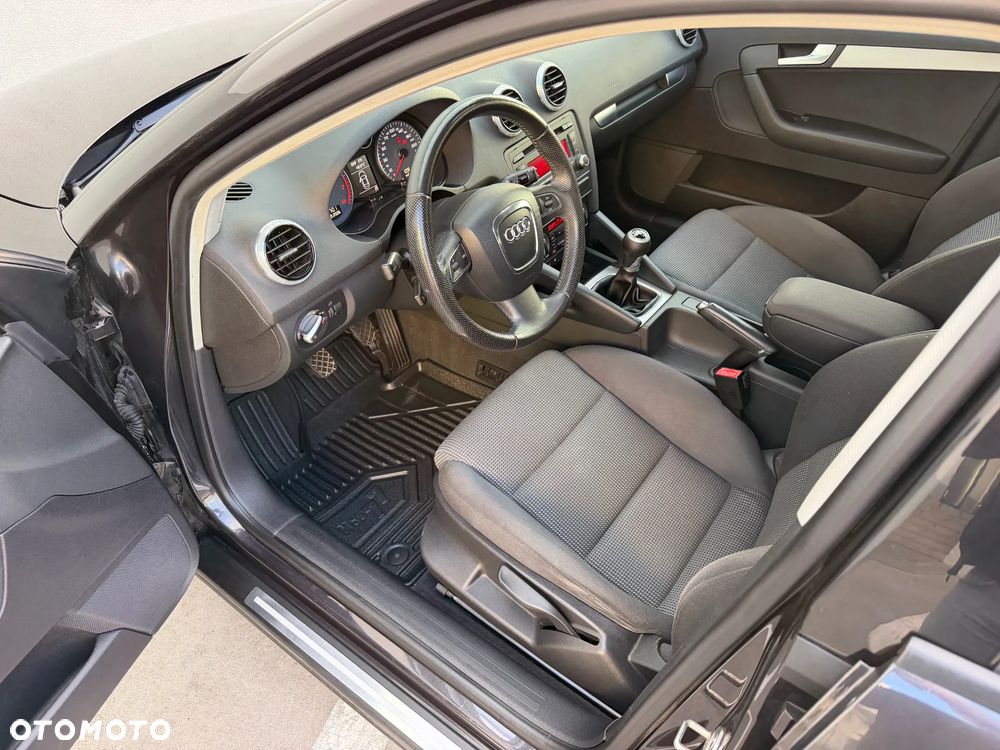 Audi A3 Sportback - 17
