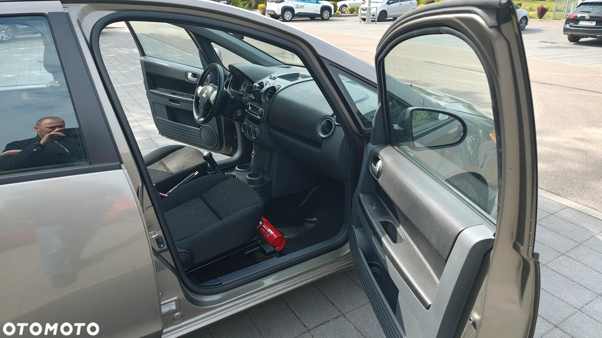 Mitsubishi Colt - 16