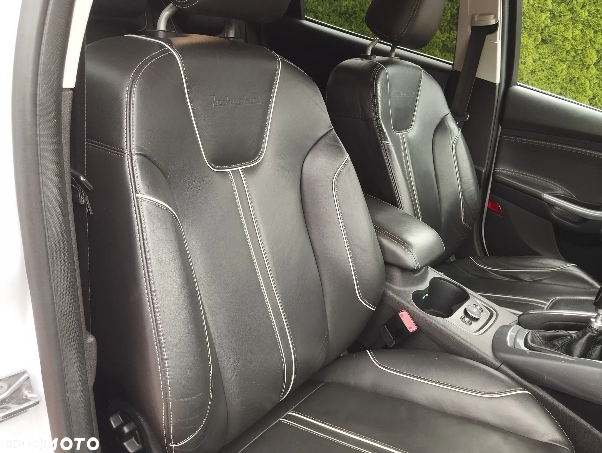 Ford Focus 1.6 EcoBoost Start-Stopp-System Champions Edition - 8