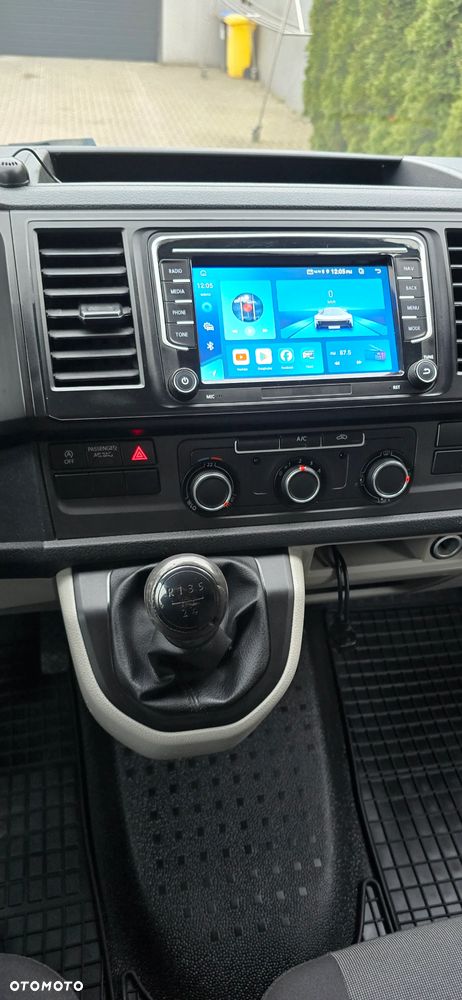 Volkswagen Transporter - 13