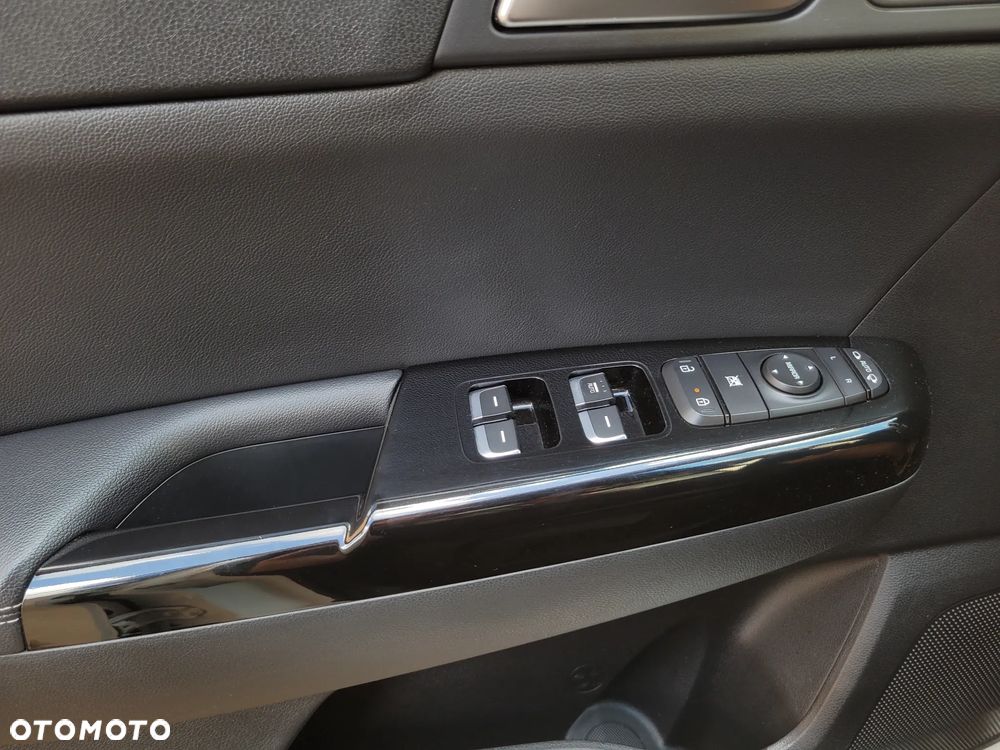 Kia Sportage 1.6 T-GDI GT Line 2WD - 24