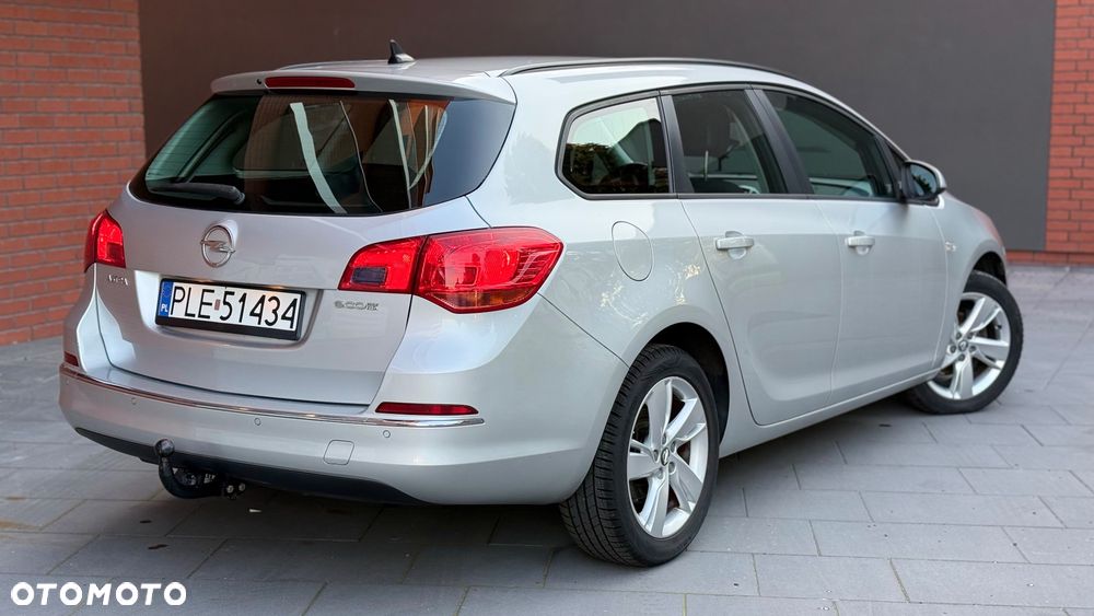 Opel Astra 1.4 ecoFLEX Selection - 4