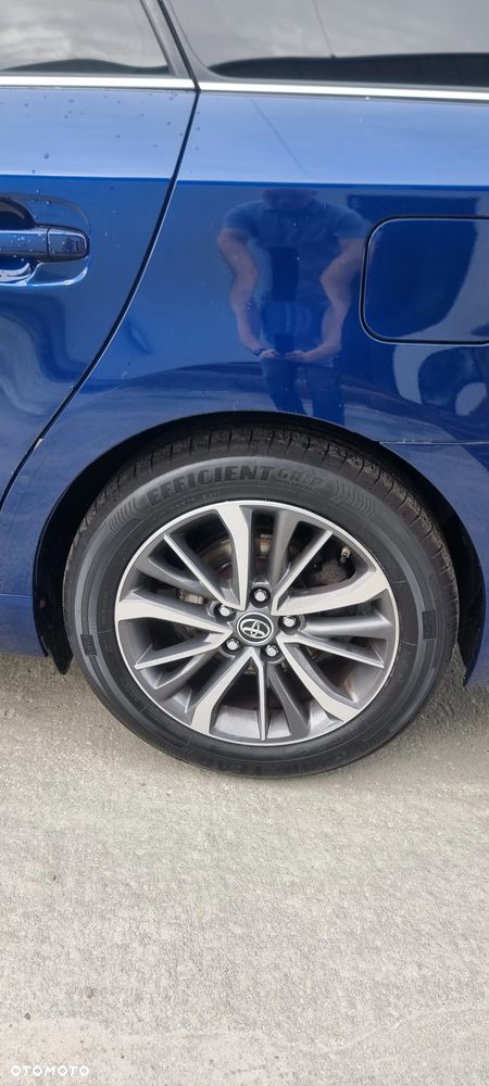 Toyota Avensis Touring Sports 1.8 Edition-S - 12