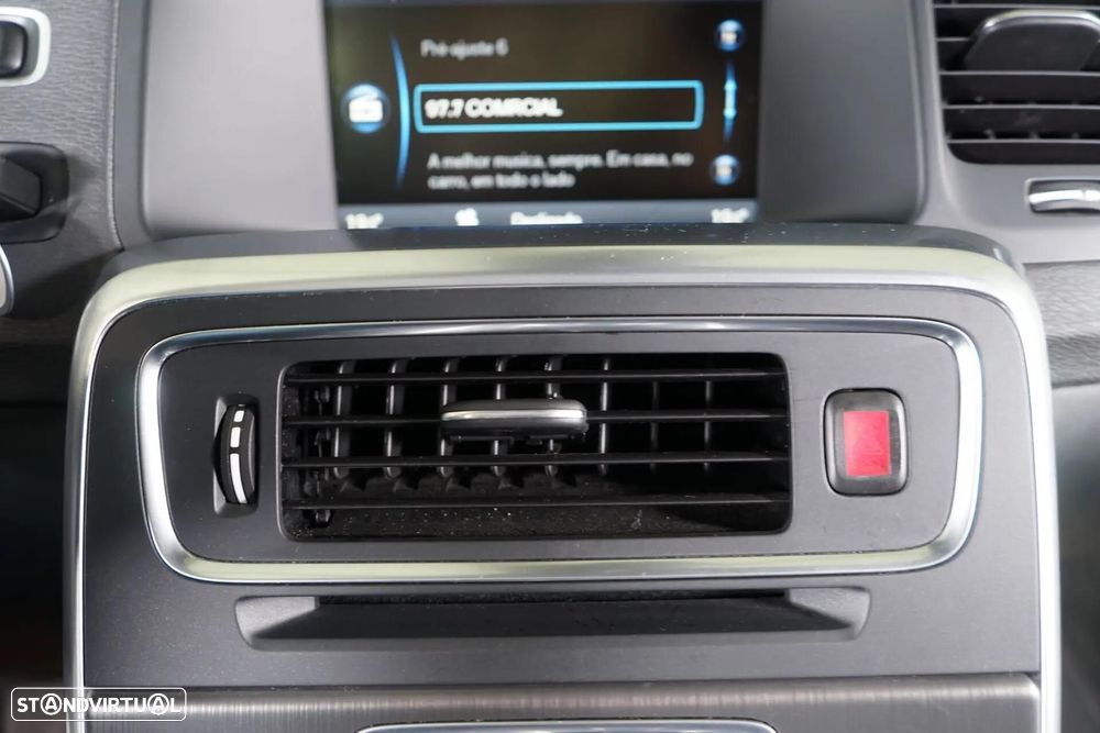 Volvo V60 1.6 D2 Momentum Eco - 30