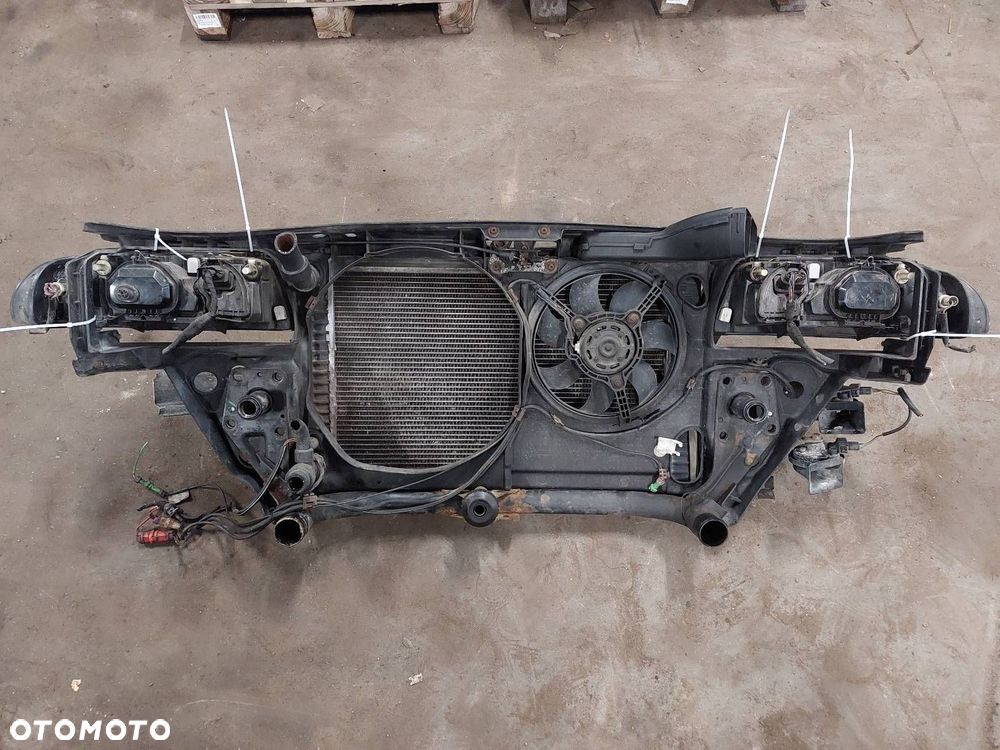 PAS PRZEDNI WZMOCNIENIE CZOŁOWE + CHŁODNICE + LAMPY AUDI A4 B5 LIFT 1.9 TDI - 7