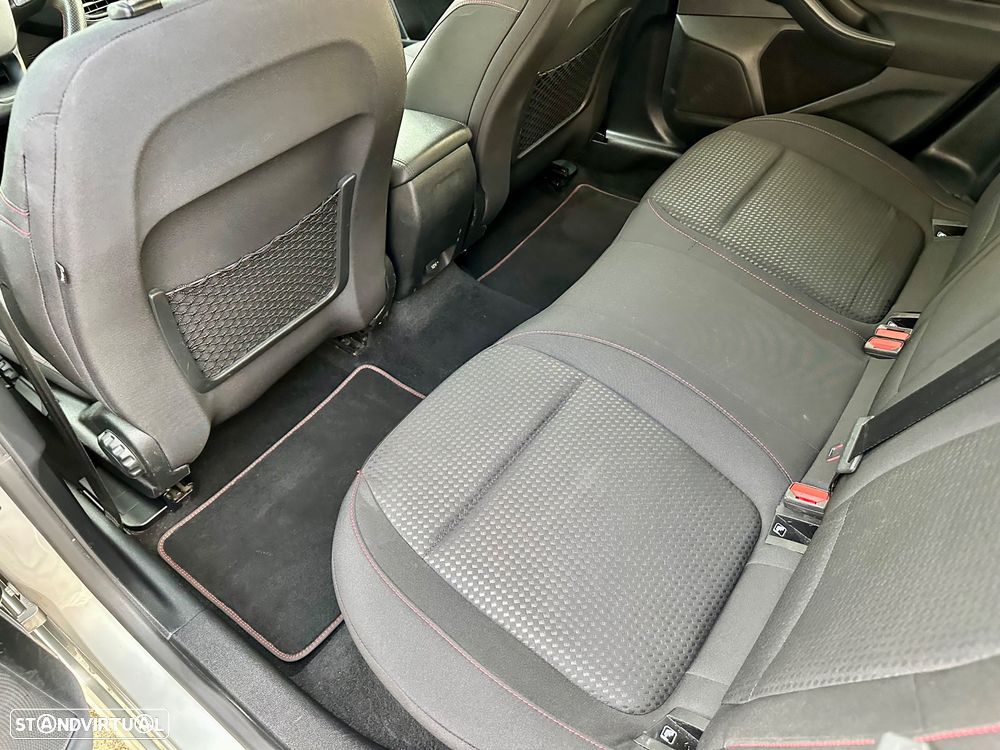 Ford Focus SW 1.0 EcoBoost Hybrid ST-LINE X - 47