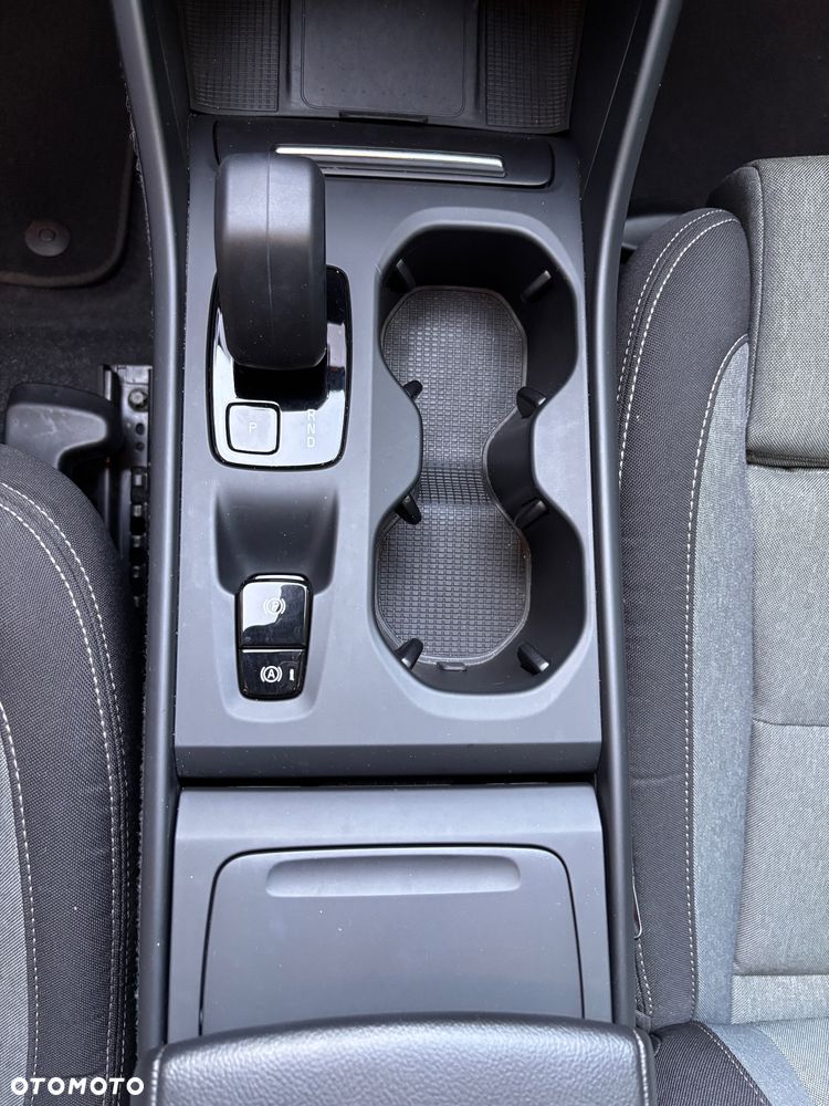 Volvo XC 40 B3 Core - 19