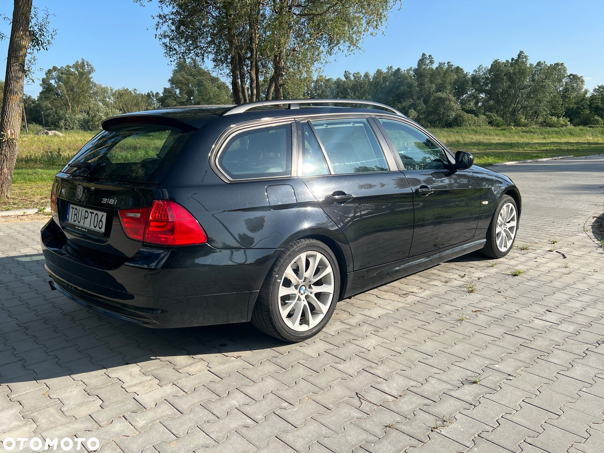 BMW Seria 3 318i - 3