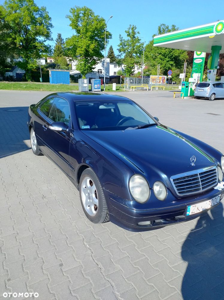 Mercedes-Benz CLK - 3