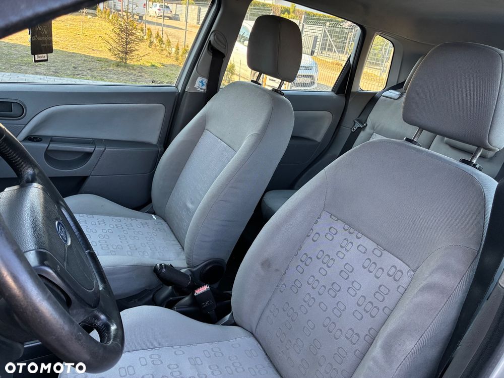 Ford Fiesta - 7
