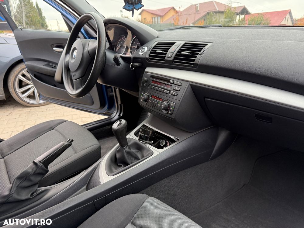 BMW Seria 1 116i - 13