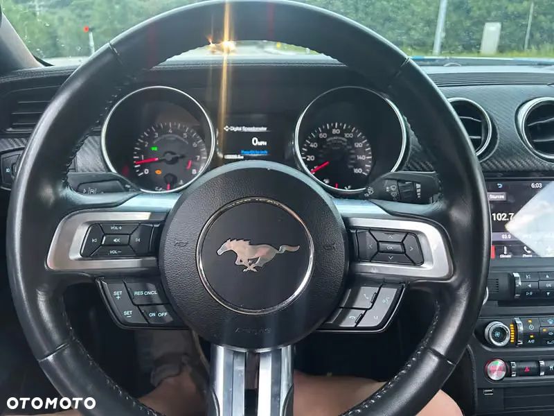 Ford Mustang 5.0 V8 GT - 21