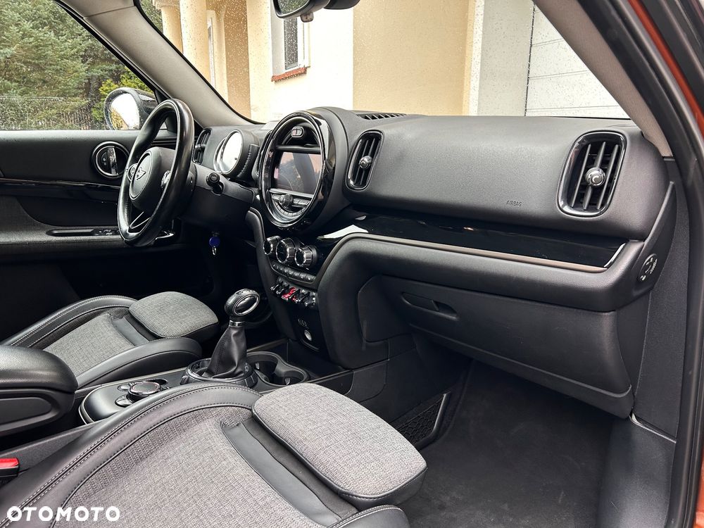 MINI Countryman Cooper SD All4 - 25