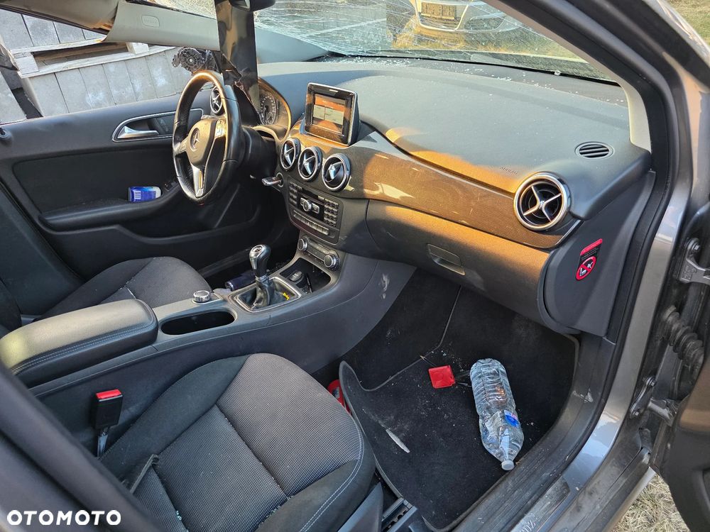 Mercedes-Benz Klasa B 180 CDI (BlueEFFICIENCY) - 10