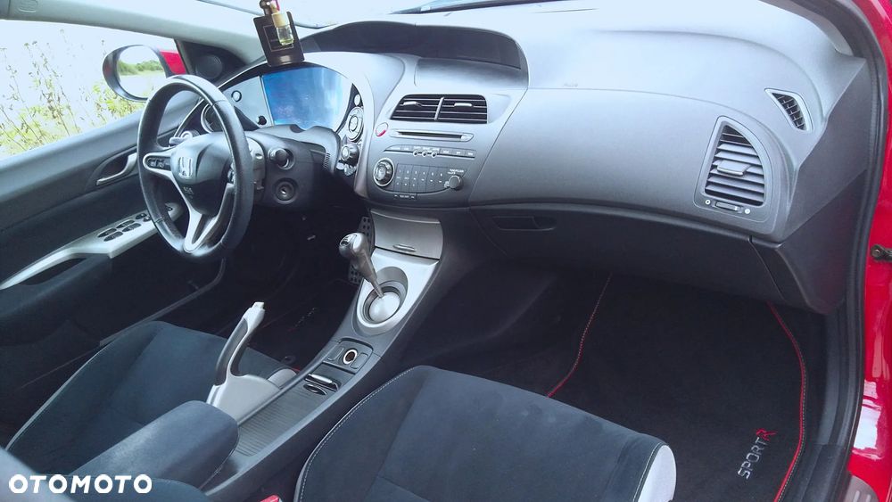 Honda Civic 1.4i-DSi - 9