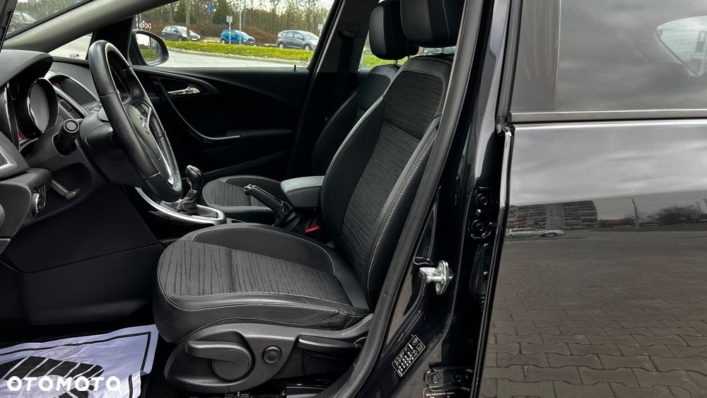 Opel Astra 1.4 Turbo - 27